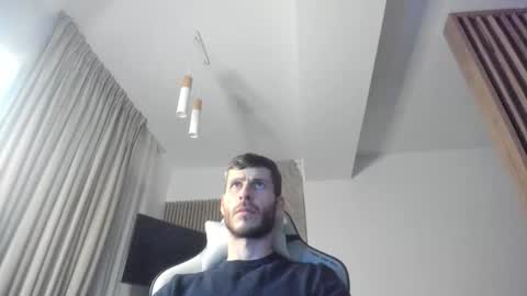 Michael online show from November 2025 03:46:01 PM