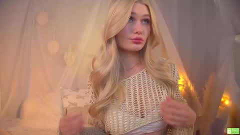 Chloe    NEXT STREAM - 1 december online show from February 2025 02:14:02 PM