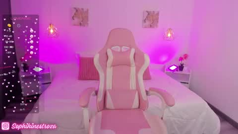 Snapshot of whiteatenea chatting on March 2025 08:05:02 AM whiteatenea online show from March 2025 08:05:02 AM