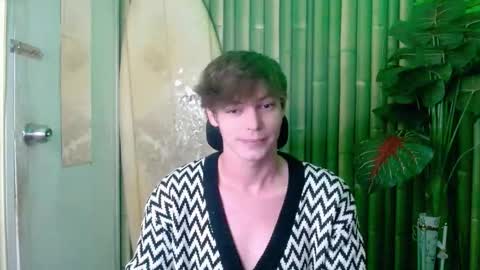 Snapshot of whiteboyinasia chatting on October 2025 11:00:01 AM Christian online show from October 2025 11:00:01 AM