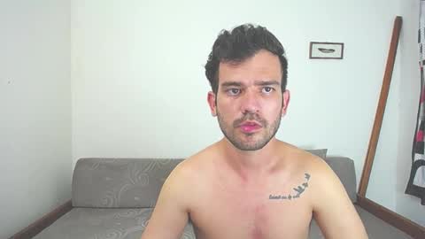 Snapshot of whitedylan9 chatting on December 2024 10:39:02 PM Dylan white online show from December 2024 10:39:02 PM