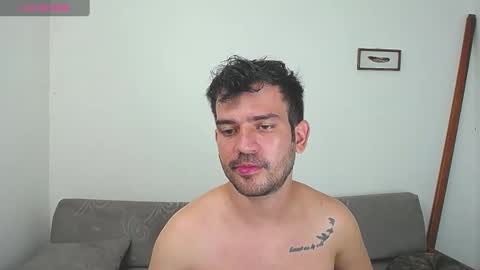 Snapshot of whitedylan9 chatting on January 2025 12:28:01 AM Dylan white online show from January 2025 12:28:01 AM