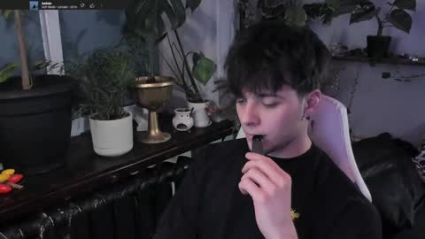 Gus online show from January 2025 06:14:02 PM