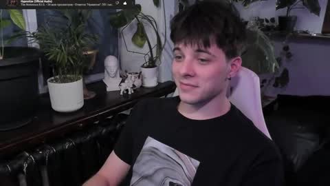 Gus online show from February 2025 08:55:01 PM