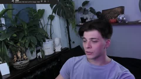 Gus online show from November 2025 08:53:01 PM