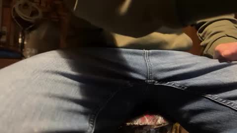 whiteneo online show from October 2025 05:28:02 AM