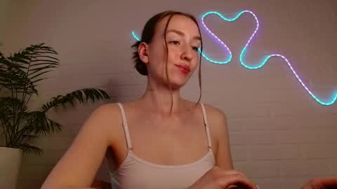 Snapshot of whiteprincessluna chatting on May 2026 04:04:02 PM You wont find me here on Saturdays and Sundays online show from May 2026 04:04:02 PM