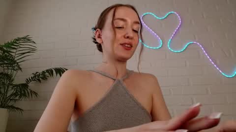 Snapshot of whiteprincessluna chatting on May 2026 01:18:02 PM You wont find me here on Saturdays and Sundays online show from May 2026 01:18:02 PM