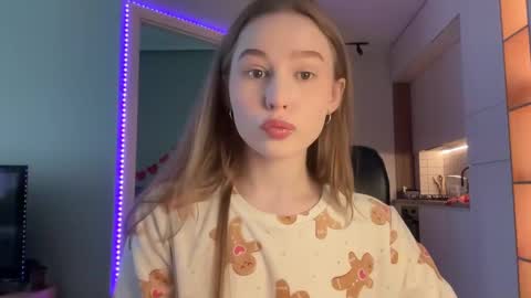 Snapshot of whoisalisa chatting on December 2024 06:26:01 AM Alisa online show from December 2024 06:26:01 AM