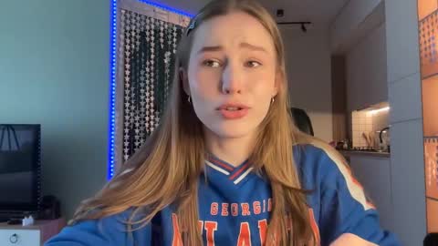 Snapshot of whoisalisa chatting on January 2025 06:41:01 AM Alisa online show from January 2025 06:41:01 AM