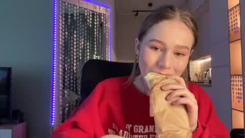 Snapshot of whoisalisa chatting on January 2025 06:47:02 AM Alisa online show from January 2025 06:47:02 AM