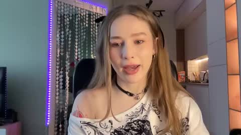 Snapshot of whoisalisa chatting on January 2025 07:05:01 AM Alisa online show from January 2025 07:05:01 AM