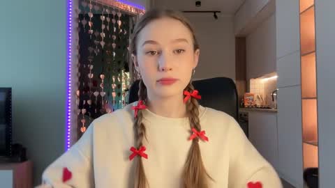 Snapshot of whoisalisa chatting on February 2025 06:32:01 AM Alisa online show from February 2025 06:32:01 AM