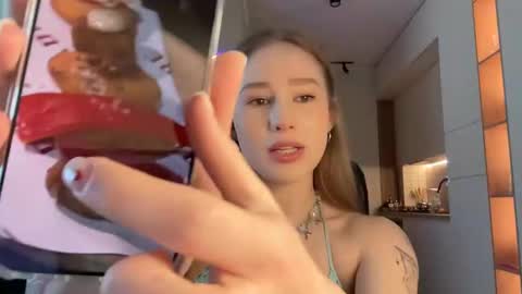 Snapshot of whoisalisa chatting on February 2025 06:43:02 AM Alisa online show from February 2025 06:43:02 AM