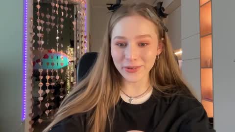 Snapshot of whoisalisa chatting on March 2025 10:14:02 AM Alisa online show from March 2025 10:14:02 AM