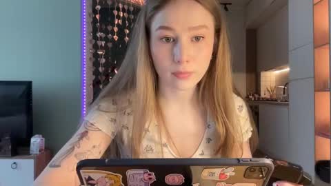 Snapshot of whoisalisa chatting on March 2025 06:47:02 AM Alisa online show from March 2025 06:47:02 AM