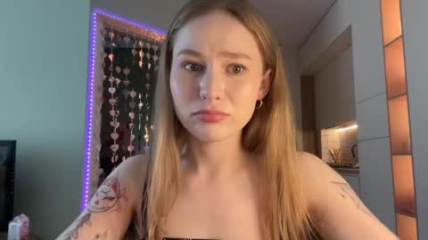 Snapshot of whoisalisa chatting on March 2025 09:56:01 AM Alisa online show from March 2025 09:56:01 AM