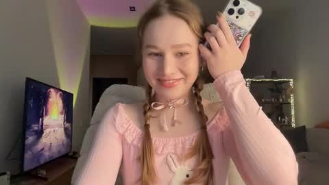 Snapshot of whoisalisa chatting on November 2025 07:07:03 AM Alisa online show from November 2025 07:07:03 AM