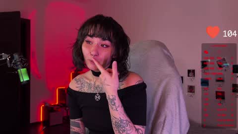 Snapshot of whysosweet chatting on January 2025 11:47:01 PM iggy iggz online show from January 2025 11:47:01 PM