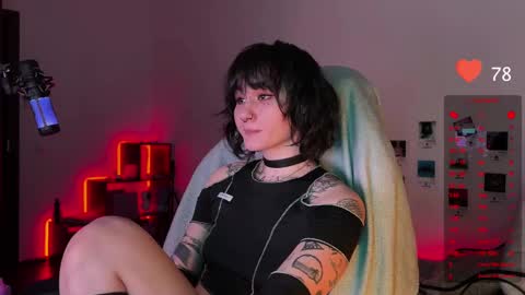 Snapshot of whysosweet chatting on February 2025 11:24:02 PM iggy iggz online show from February 2025 11:24:02 PM