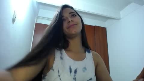 Snapshot of wifhot chatting on January 2026 01:04:02 PM Ilauren online show from January 2026 01:04:02 PM