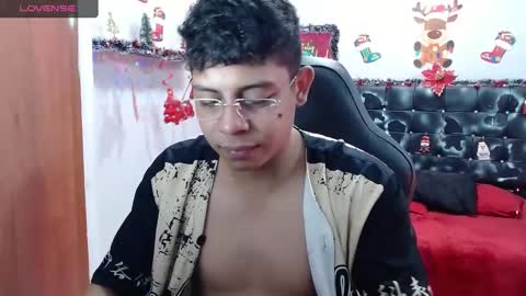 wiilliam online show from December 2024 06:59:02 PM