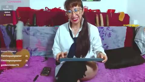 VICTORIA online show from November 2025 11:37:01 PM