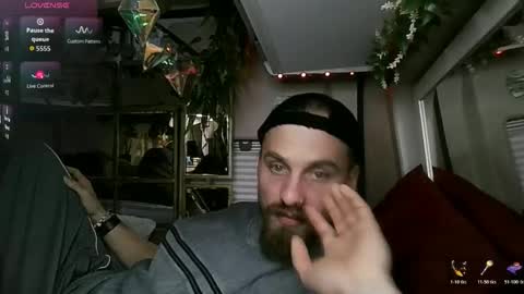 wilclyde1996 online show from November 2025 03:20:01 AM