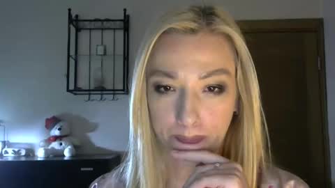 Alina online show from February 2025 02:29:02 PM