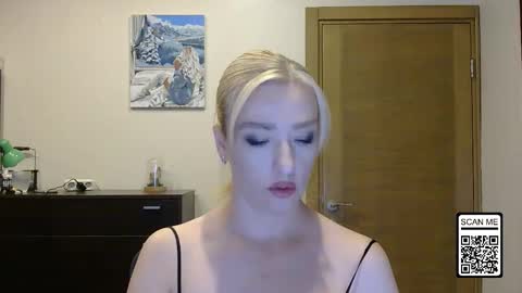 Alina online show from September 2025 12:51:01 PM