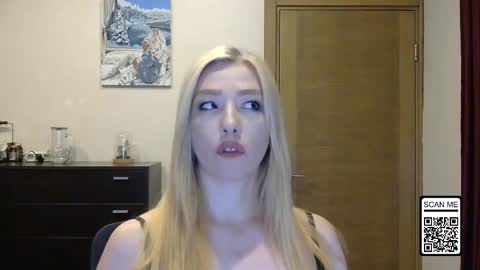 Alina online show from October 2025 01:42:02 PM