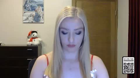 Alina online show from December 2025 03:39:02 PM