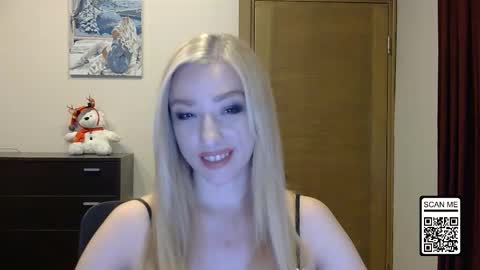 Alina online show from December 2025 01:37:02 PM