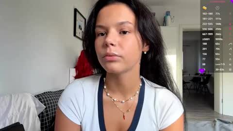 Snapshot of wildahankin chatting on October 2025 03:07:01 PM Mia online show from October 2025 03:07:01 PM