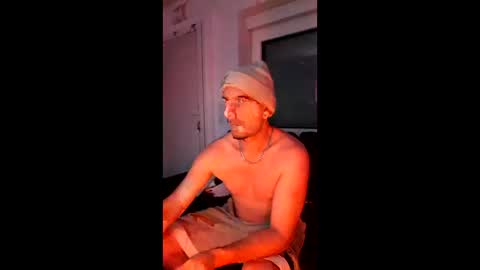 Freaky online show from December 2025 01:00:01 AM