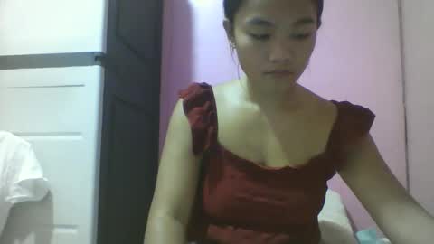 wildchilly_pearl19 online show from November 2025 01:59:02 AM