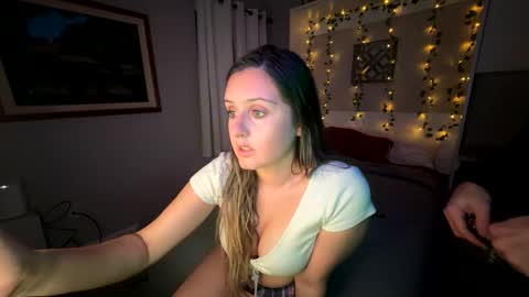 Snapshot of wildcouple_6960 chatting on January 2025 03:02:02 AM Cassidy online show from January 2025 03:02:02 AM