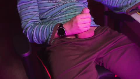 Carlos online show from January 2025 12:01:01 AM