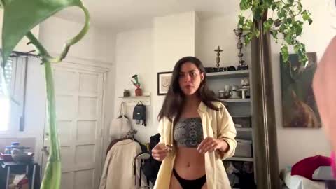 Snapshot of wilderswomen chatting on November 2025 01:35:02 PM wilderswomen online show from November 2025 01:35:02 PM