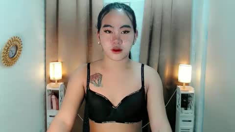 Lianelaiza online show from March 2026 11:33:02 AM