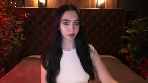 Alena online show from April 2026 06:25:01 AM