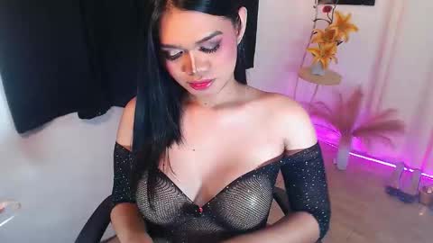 Ms Lucy online show from October 2025 02:08:02 AM