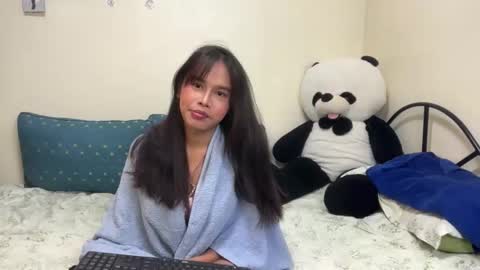 Rhean online show from November 2025 04:44:01 PM