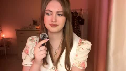 Kate online show from October 2025 05:02:02 PM