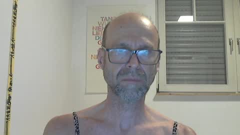 Lilian online show from March 2026 09:49:02 PM