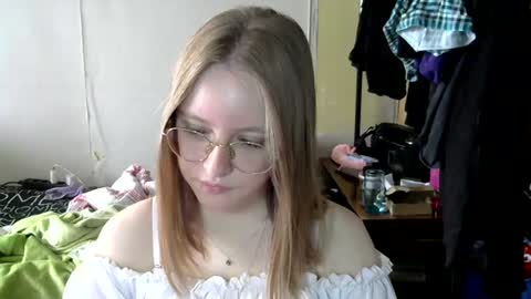 Olivia online show from July 2026 05:44:01 AM