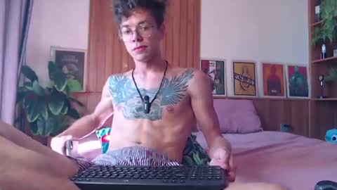 Snapshot of william_henry_a chatting on June 2026 01:40:02 AM William online show from June 2026 01:40:02 AM