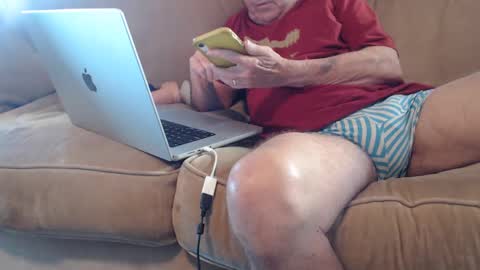 Snapshot of williamandmary chatting on September 2025 12:32:02 PM williamandmary online show from September 2025 12:32:02 PM