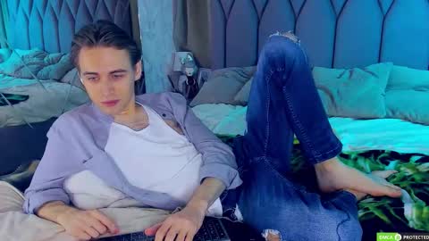 William online show from November 2025 03:06:01 AM