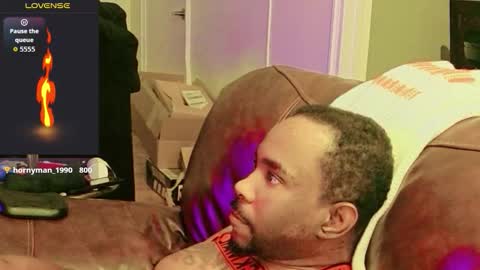 Snapshot of willie0201 chatting on November 2025 12:05:02 PM YaBoyTJ online show from November 2025 12:05:02 PM